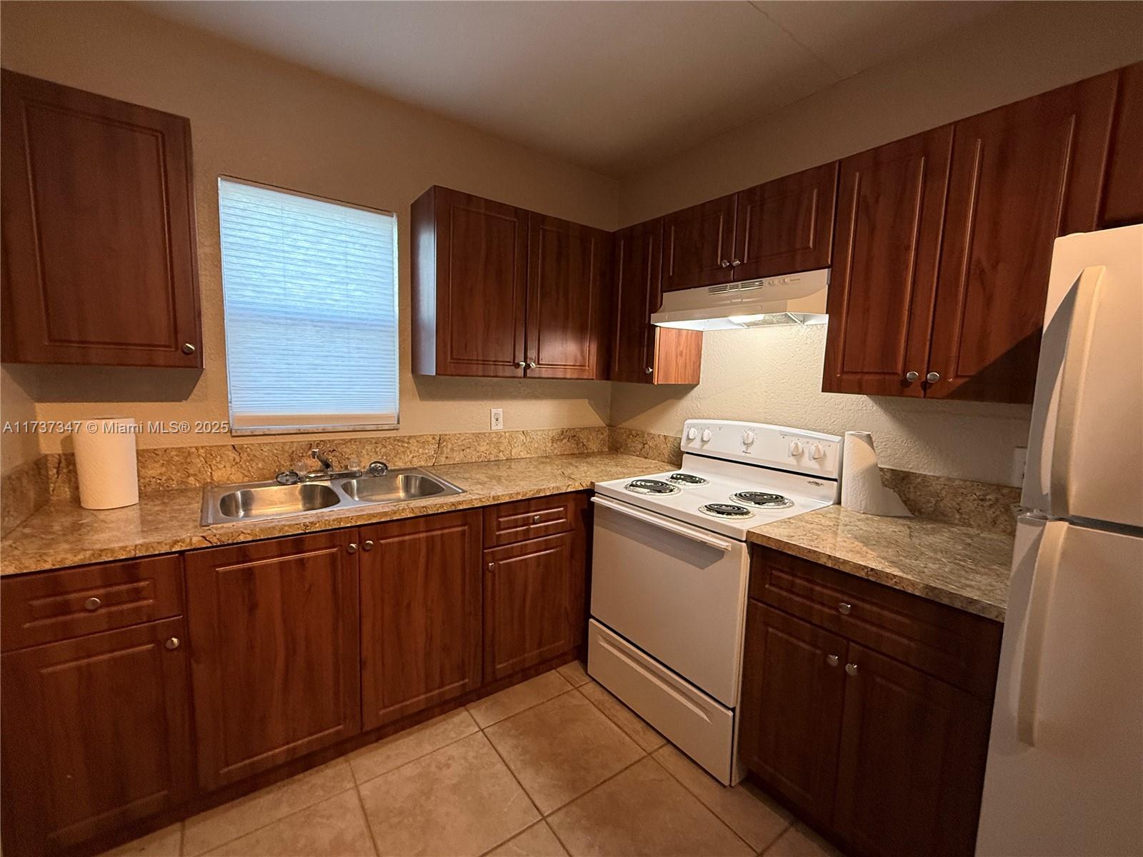 Property for Sale at Address Not Disclosed, Lauderhill, Miami-Dade County, Florida - Bedrooms: 1 
Bathrooms: 1  - $115,000