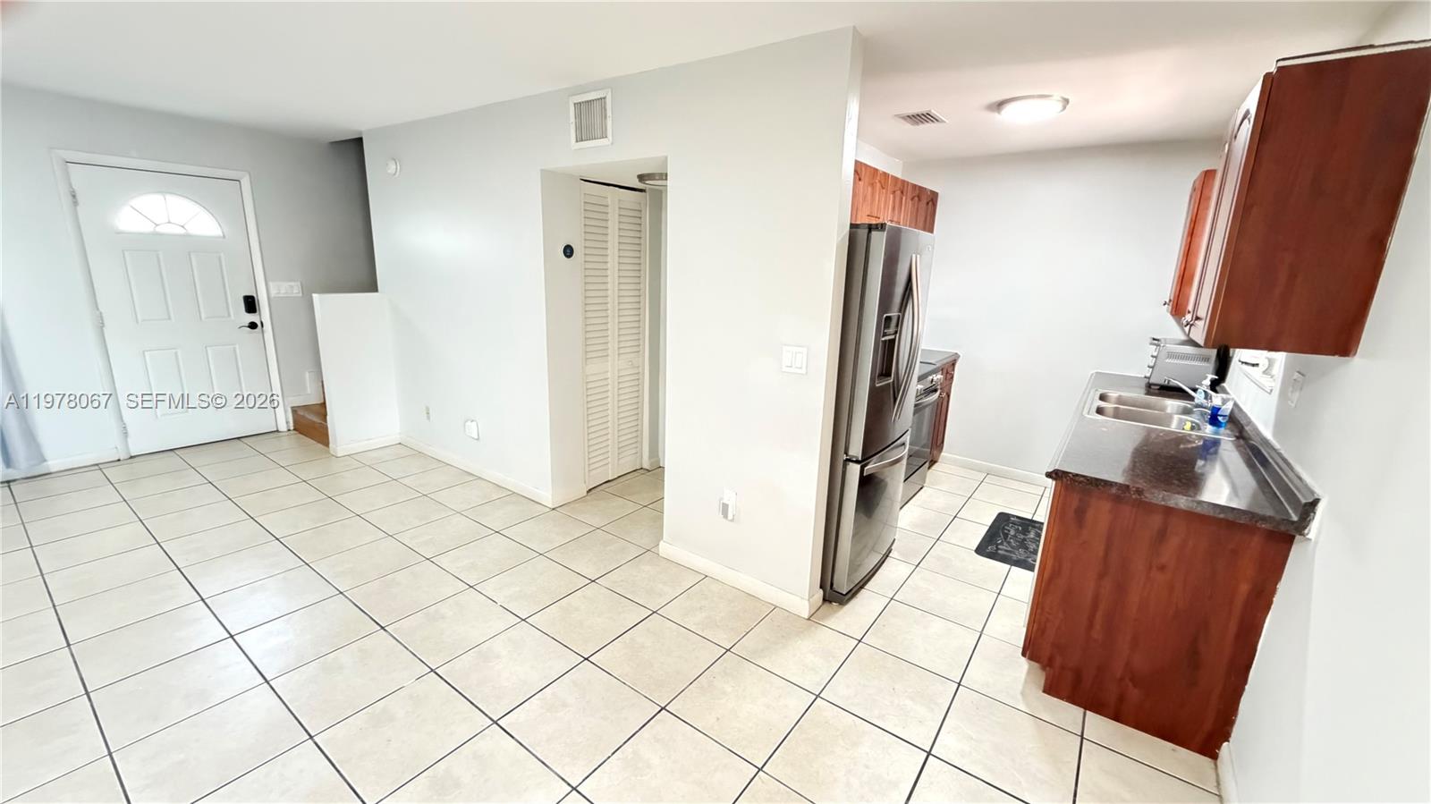 KARLAN TOWNHOUSES SUB - Residential