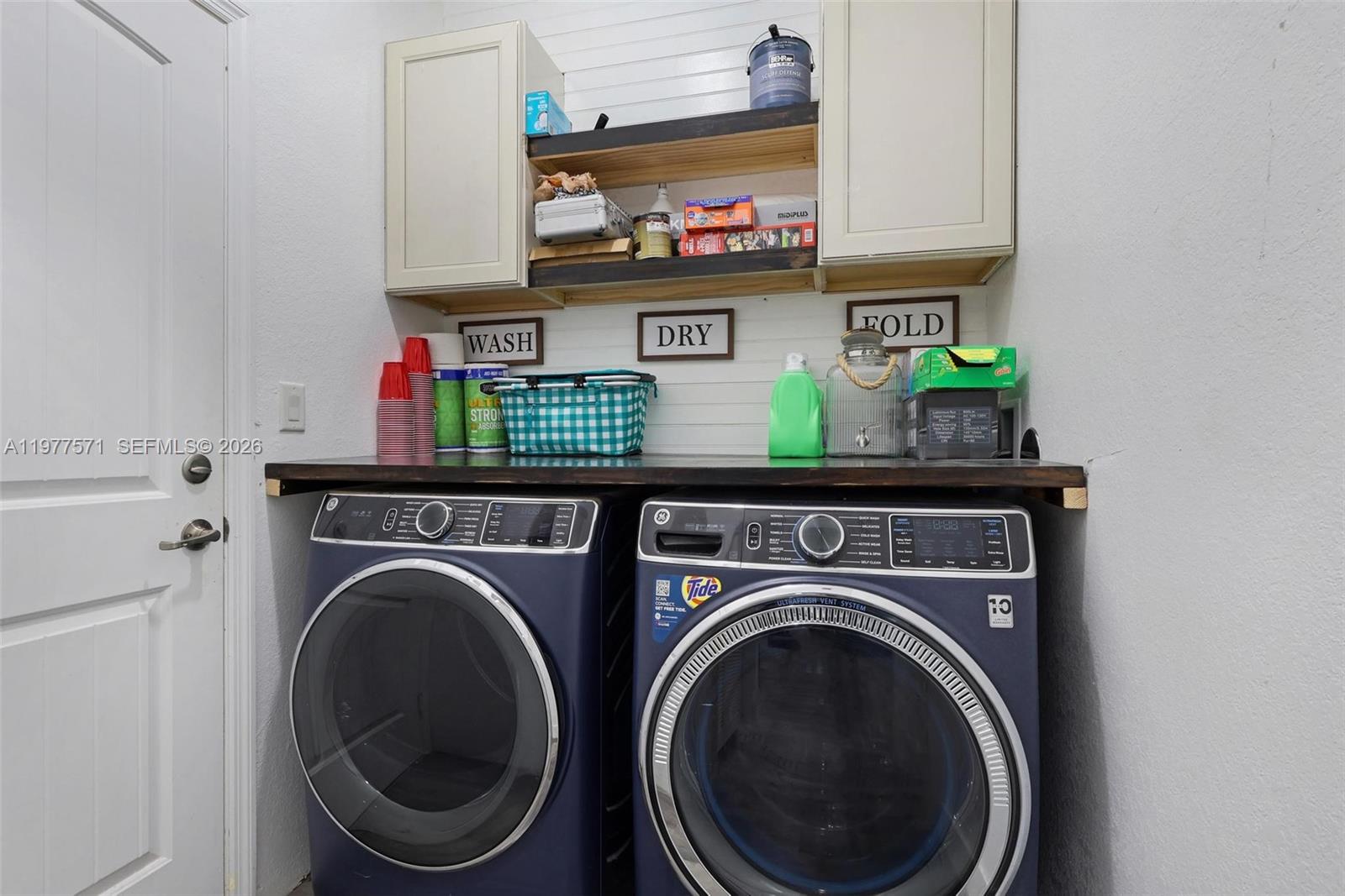 HEMINGWAY POINT - Residential