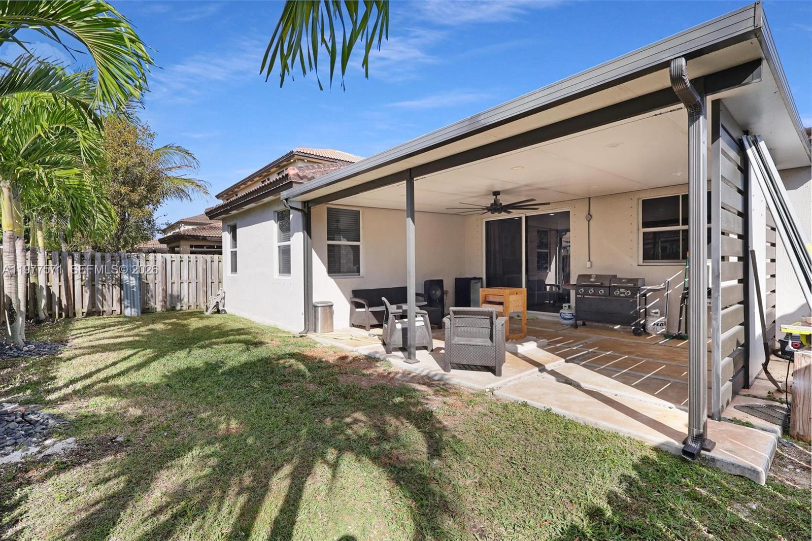 HEMINGWAY POINT - Residential