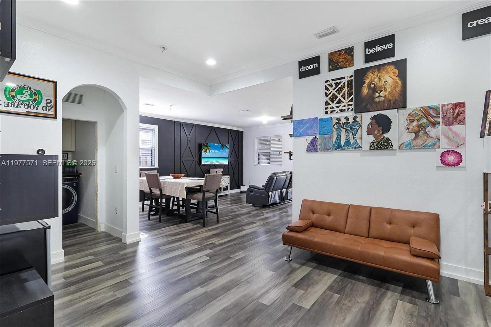 HEMINGWAY POINT - Residential