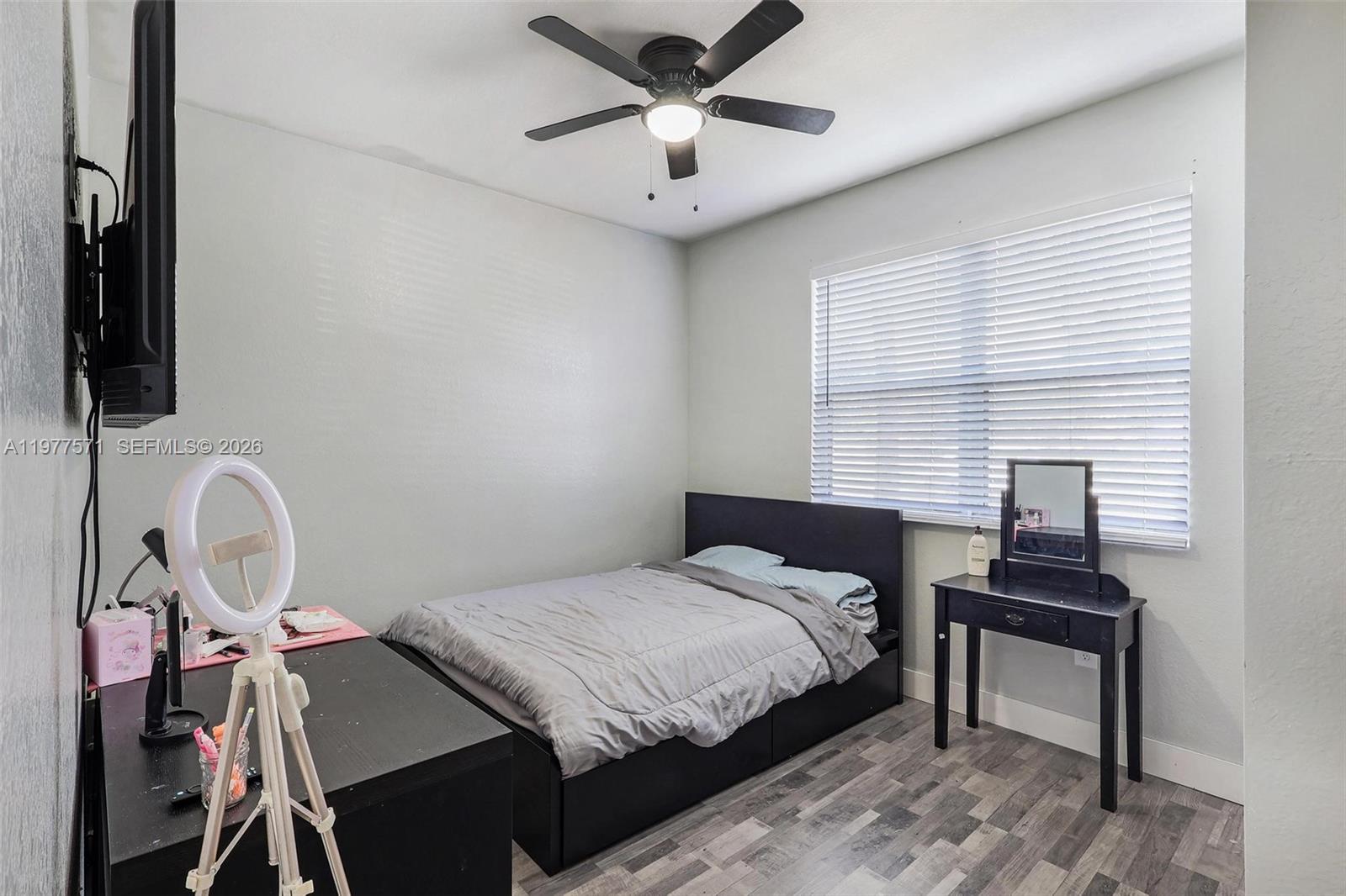 HEMINGWAY POINT - Residential