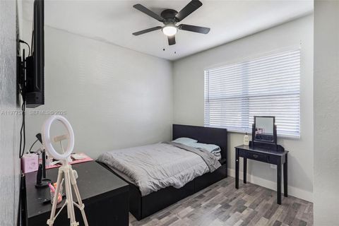 Tiny photo for 11868 SW 253rd St, Homestead, FL 33032 (MLS # A11977571)