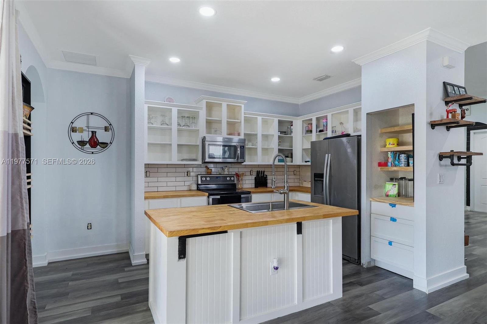 HEMINGWAY POINT - Residential