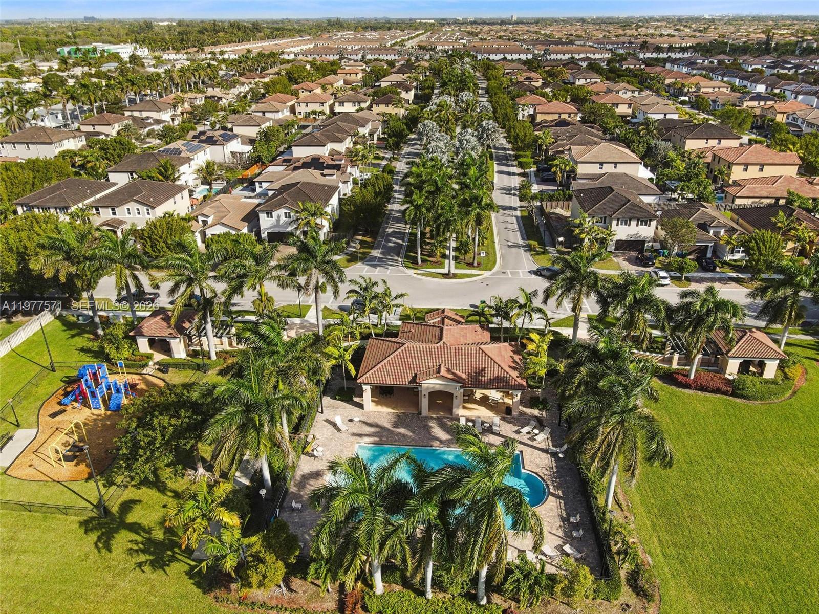 HEMINGWAY POINT - Residential