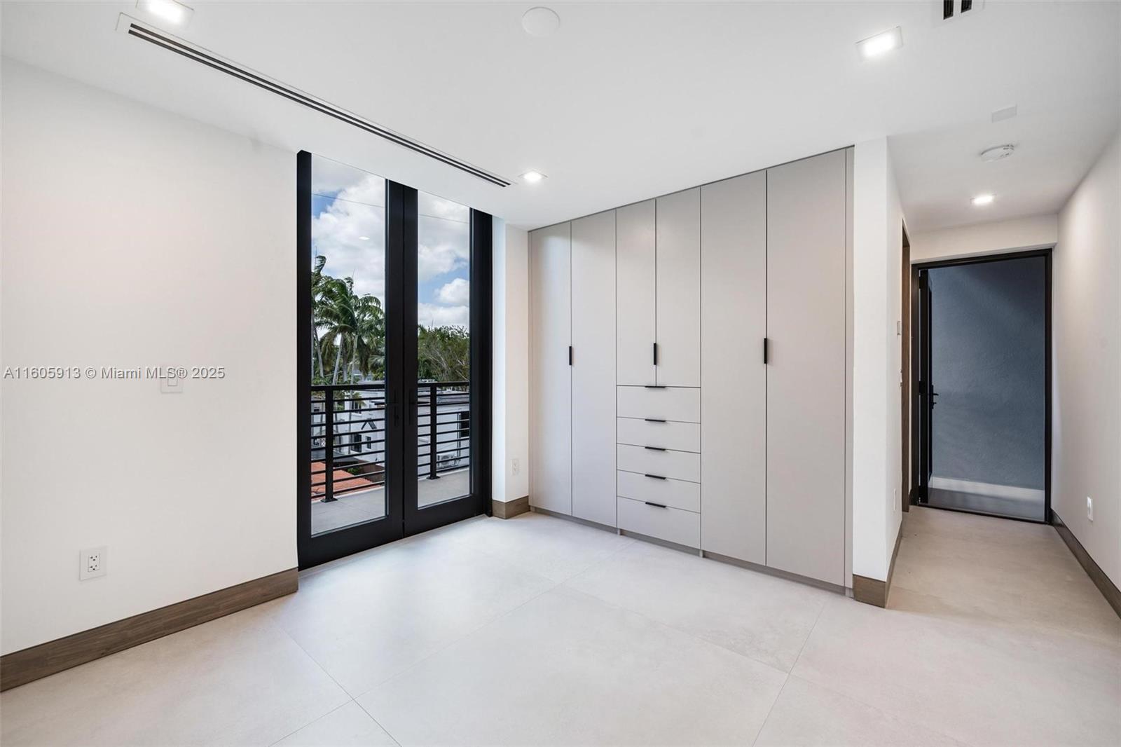 FAIRHAVEN - Residential