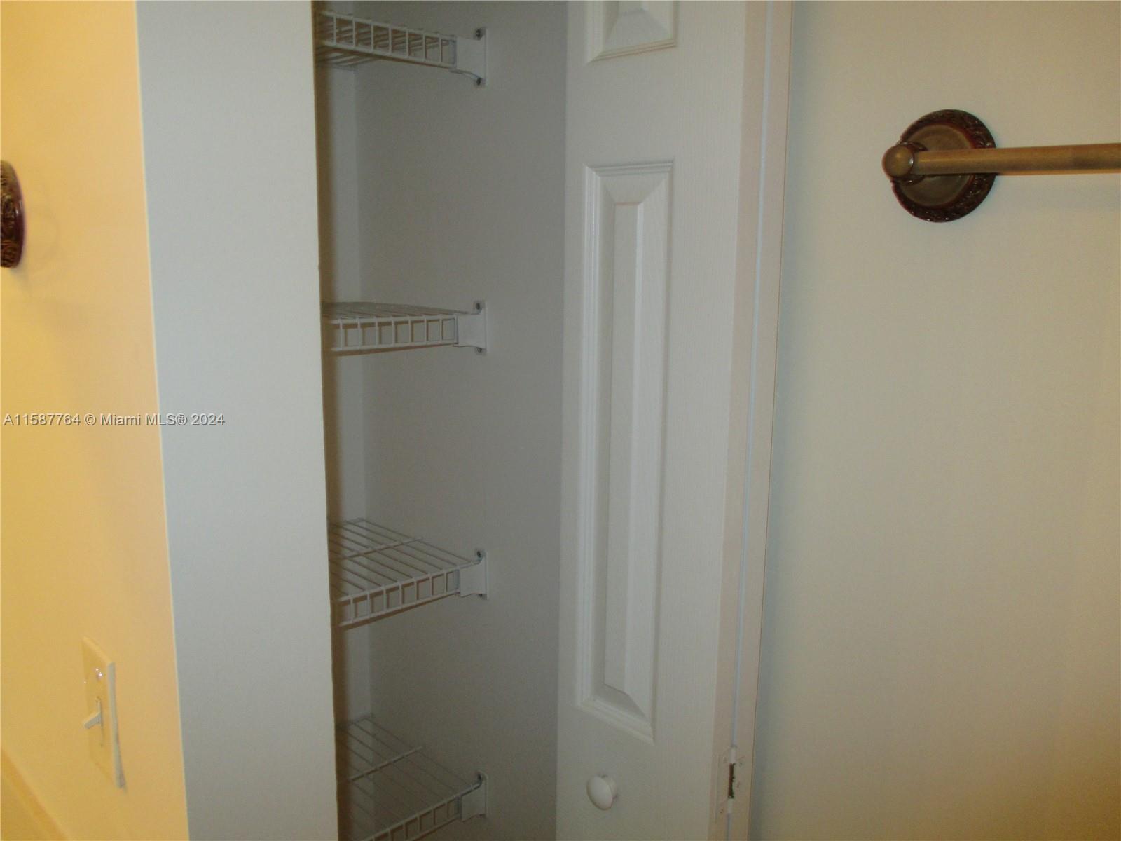 CARIBBEAN ISLES VILLAS CO - Residential Lease