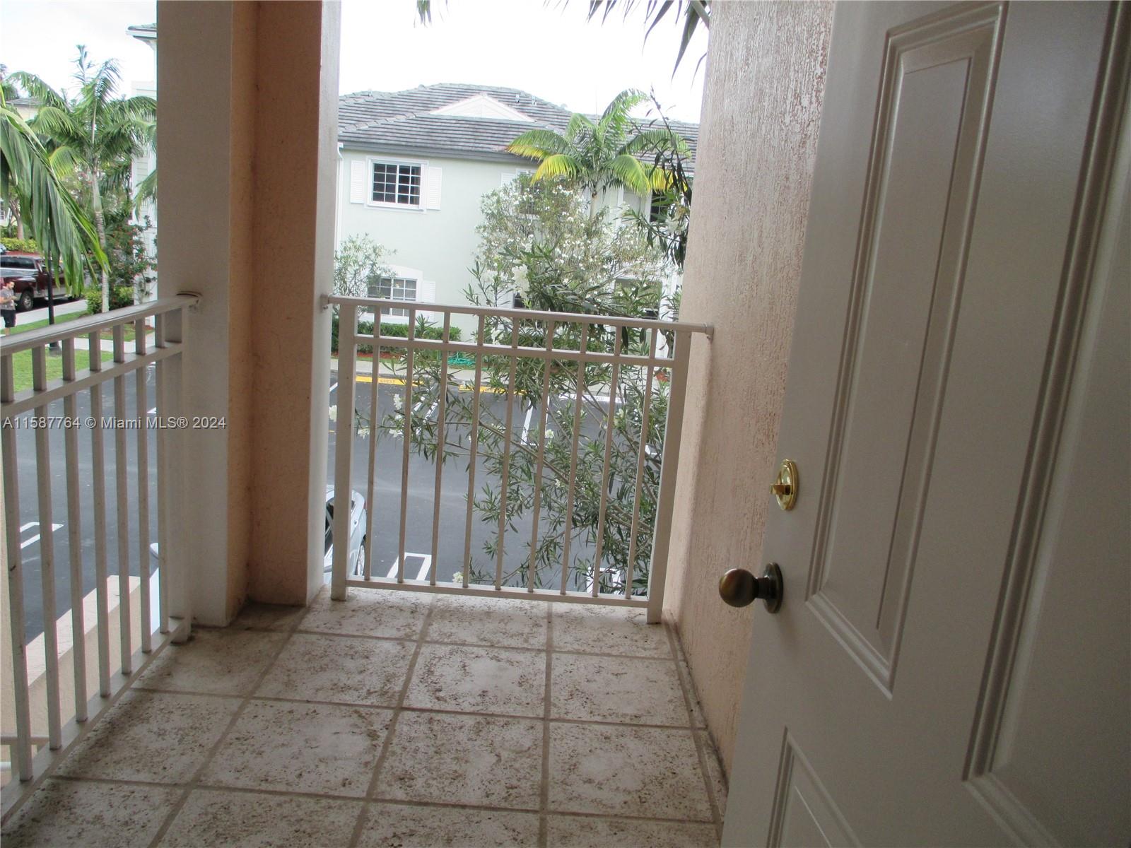 CARIBBEAN ISLES VILLAS CO - Residential Lease