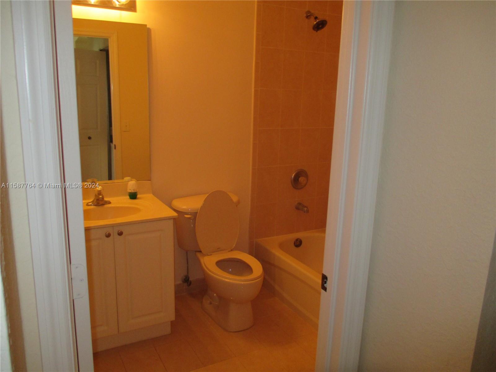 CARIBBEAN ISLES VILLAS CO - Residential Lease