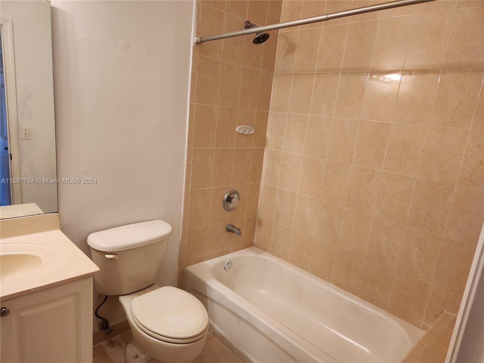 CARIBBEAN ISLES VILLAS CO - Residential Lease