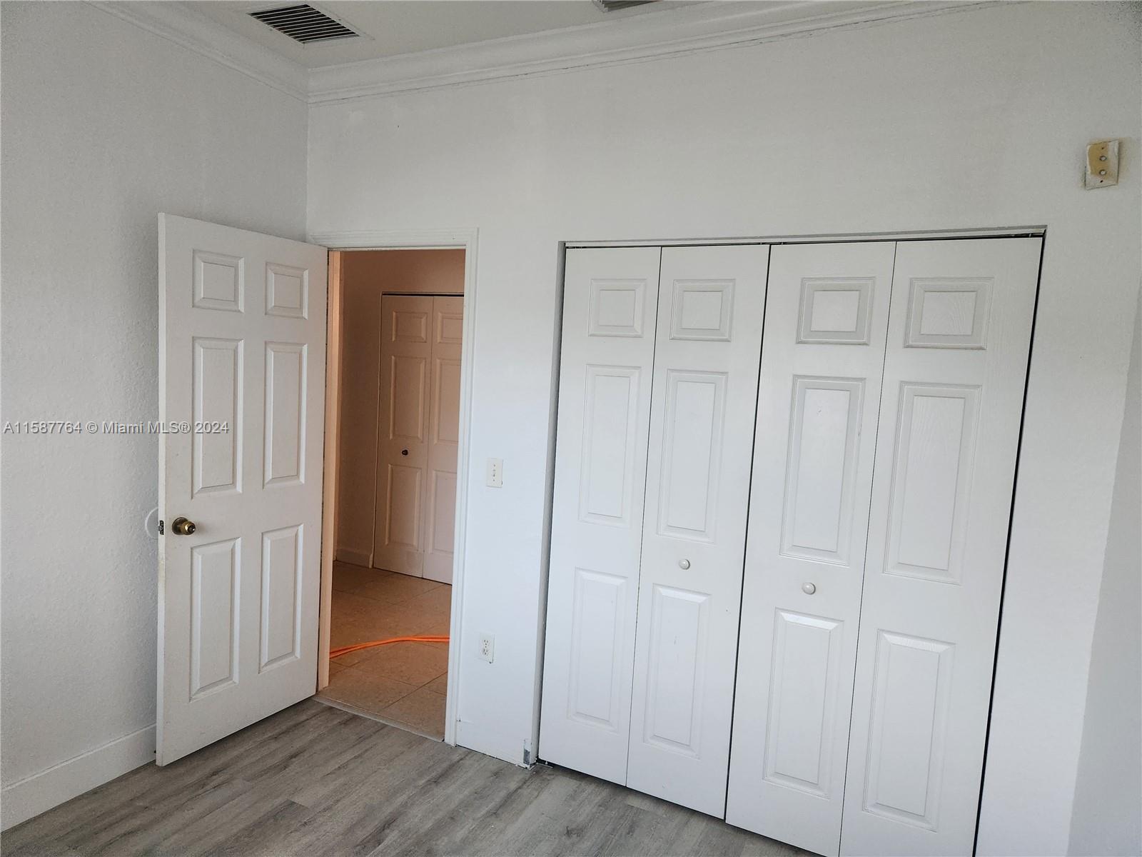 CARIBBEAN ISLES VILLAS CO - Residential Lease