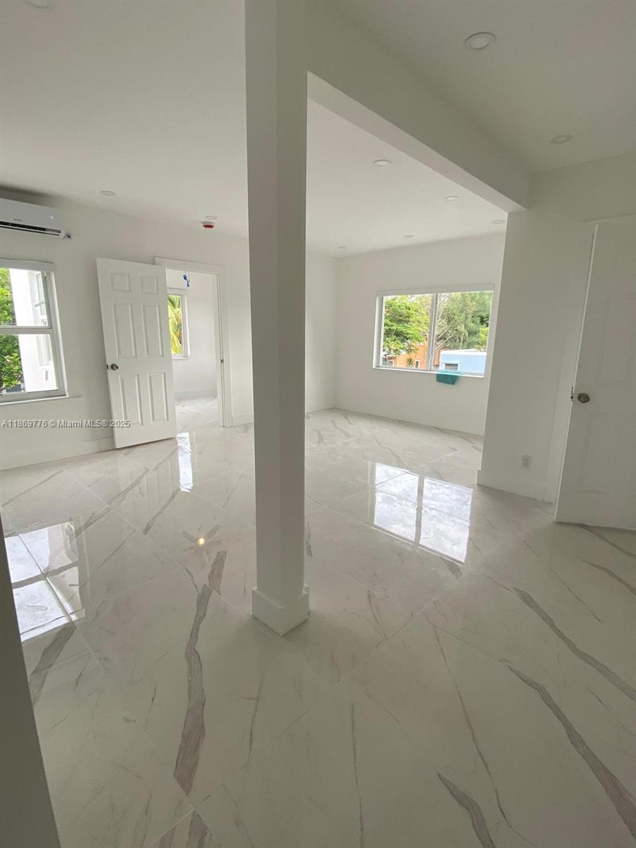 HOLLYWOOD SOUTH SIDE ADD - Residential Lease