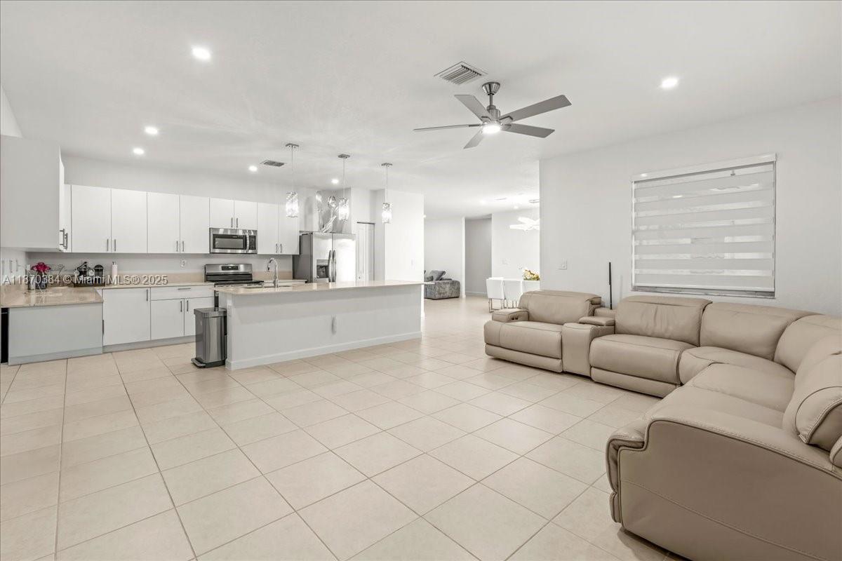 Acosta - Residential