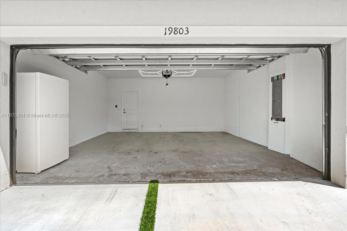Acosta - Residential