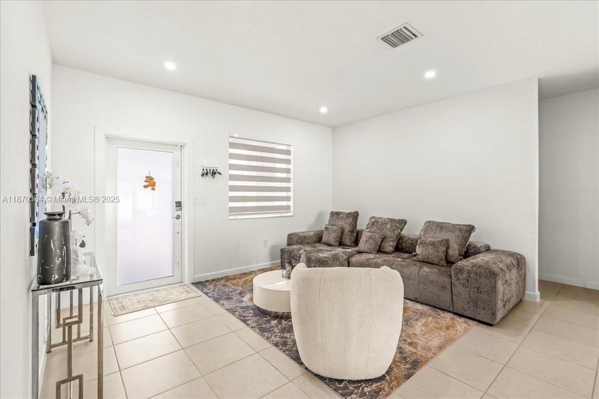 Acosta - Residential