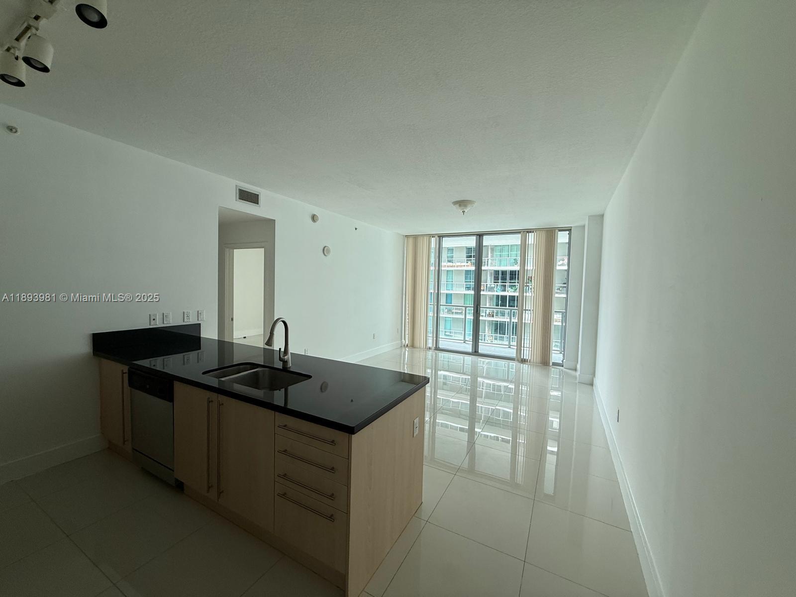 THE AXIS ON BRICKELL COND - Residential Lease