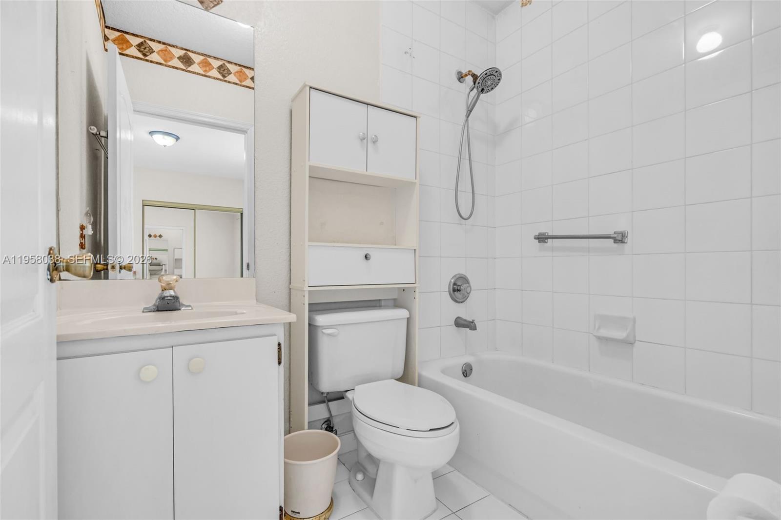 KEYSTONE POINT CONDO - Residential