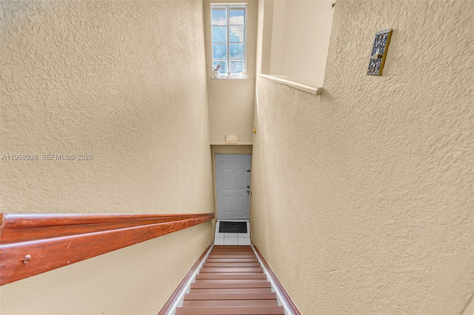 KEYSTONE POINT CONDO - Residential