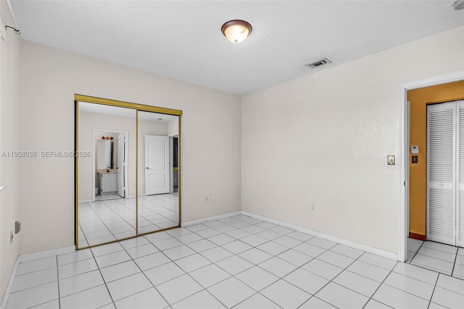 KEYSTONE POINT CONDO - Residential