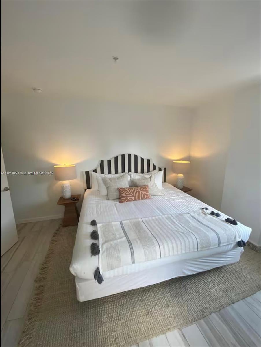 EMILIA CONDO - Residential