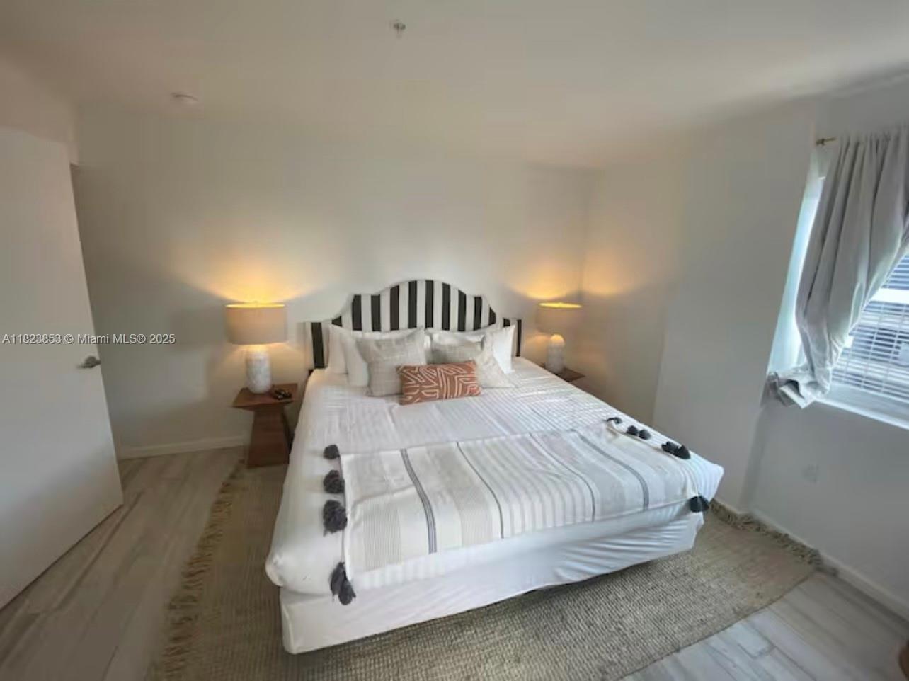 EMILIA CONDO - Residential