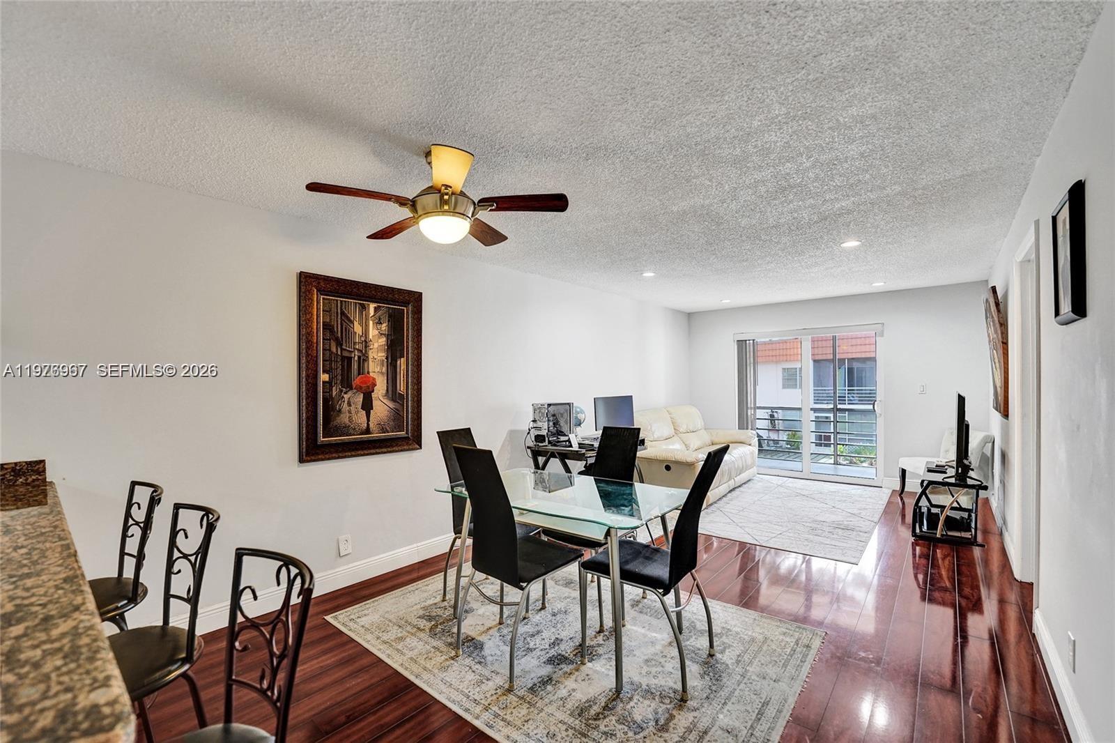 COUNTRYSIDE CONDO - Residential