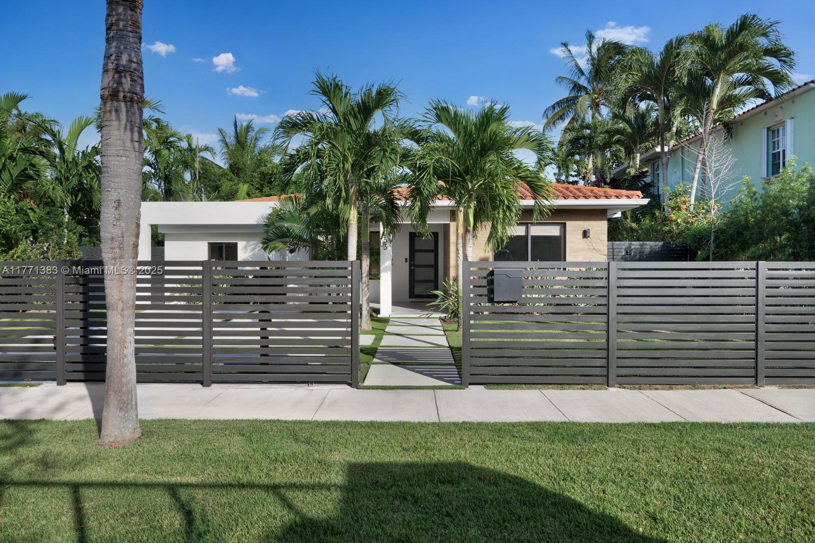 BISCAYNE POINT - Residential