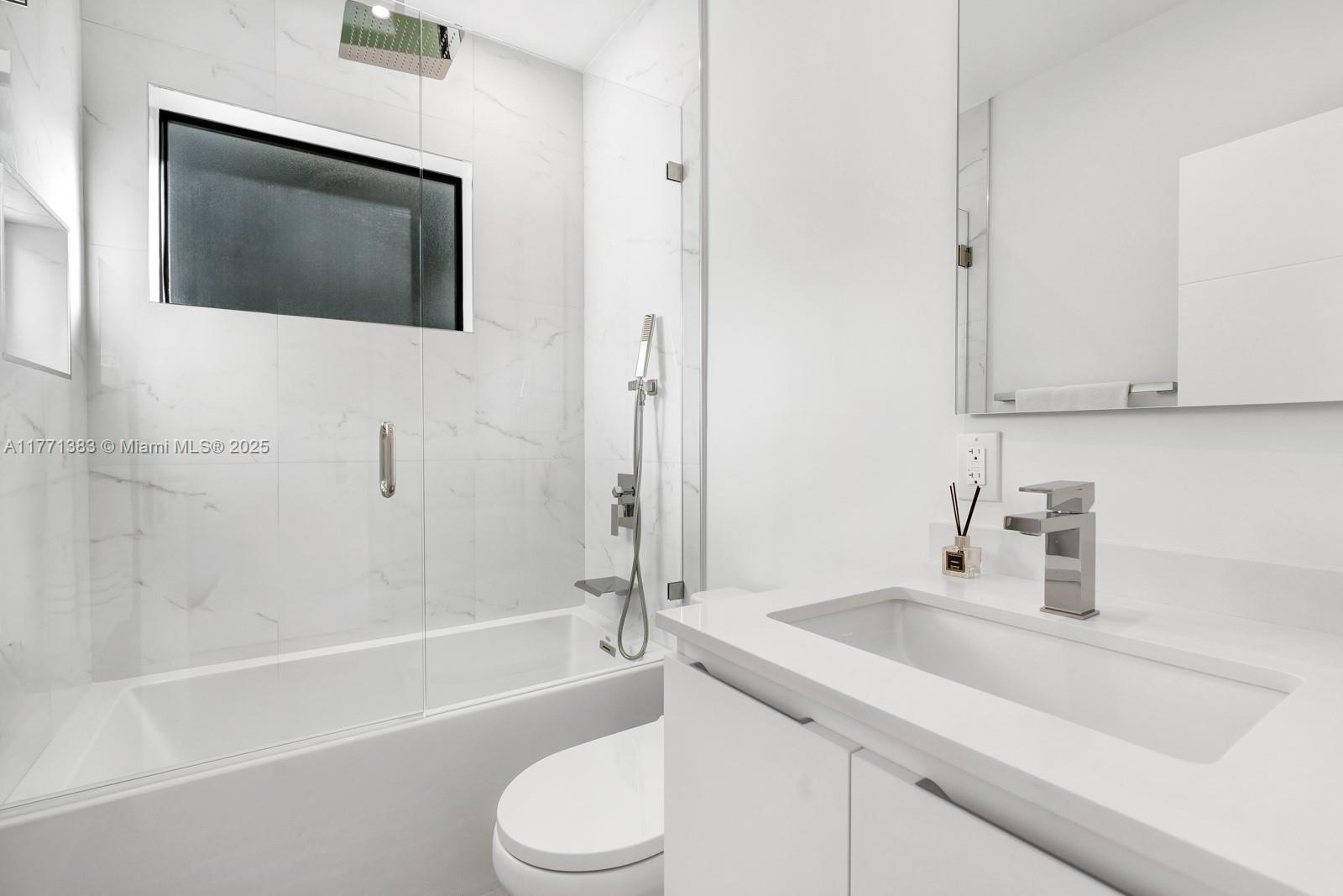 BISCAYNE POINT - Residential