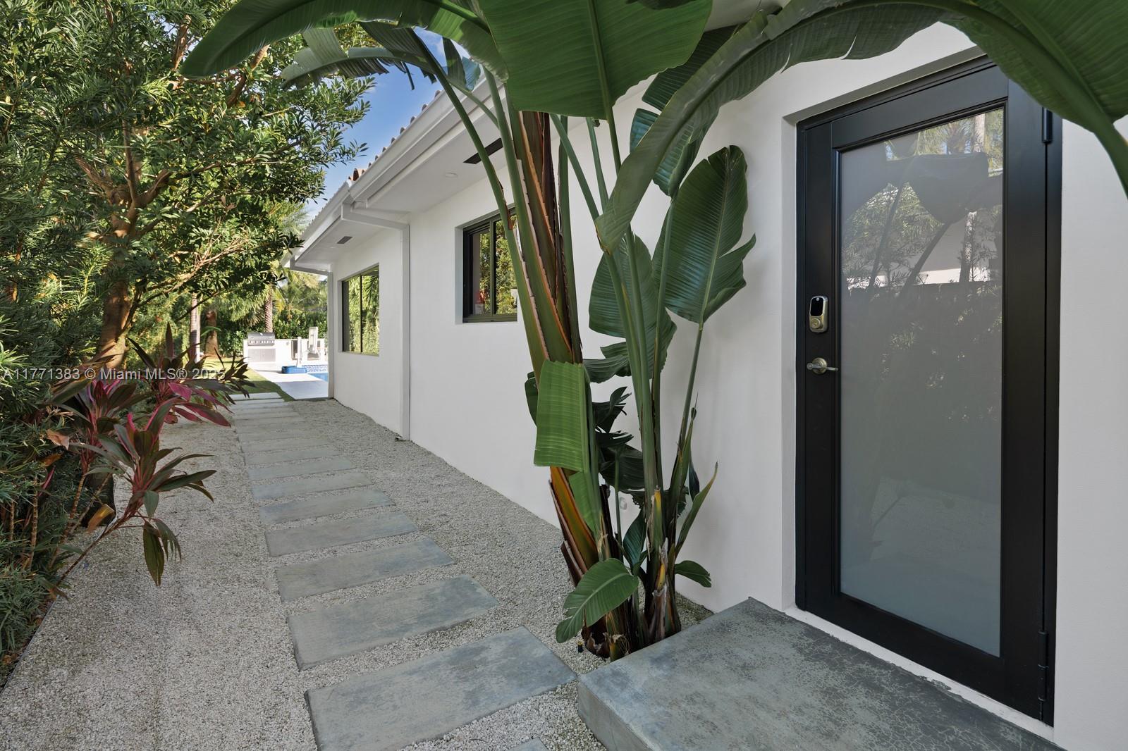 BISCAYNE POINT - Residential