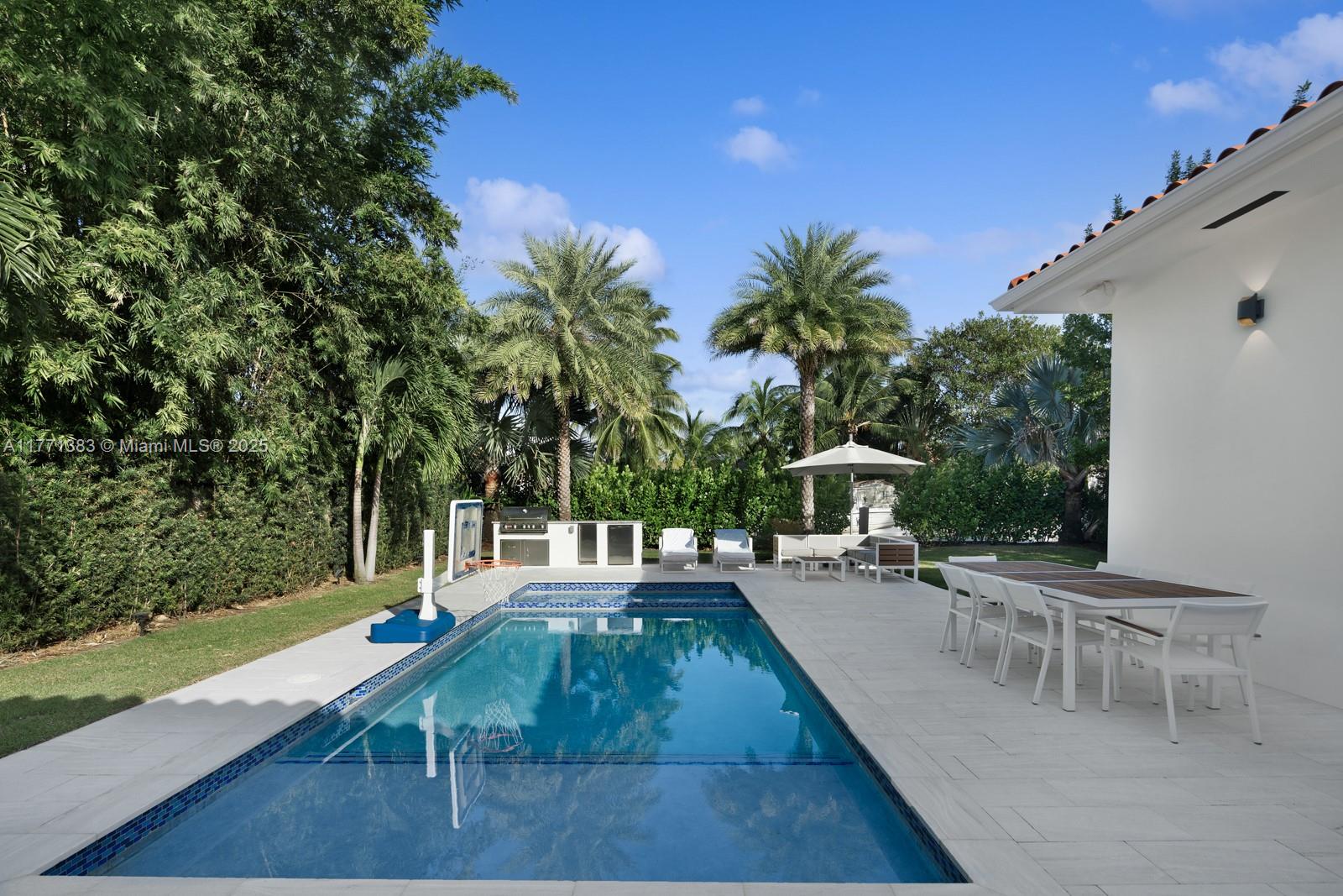 BISCAYNE POINT - Residential