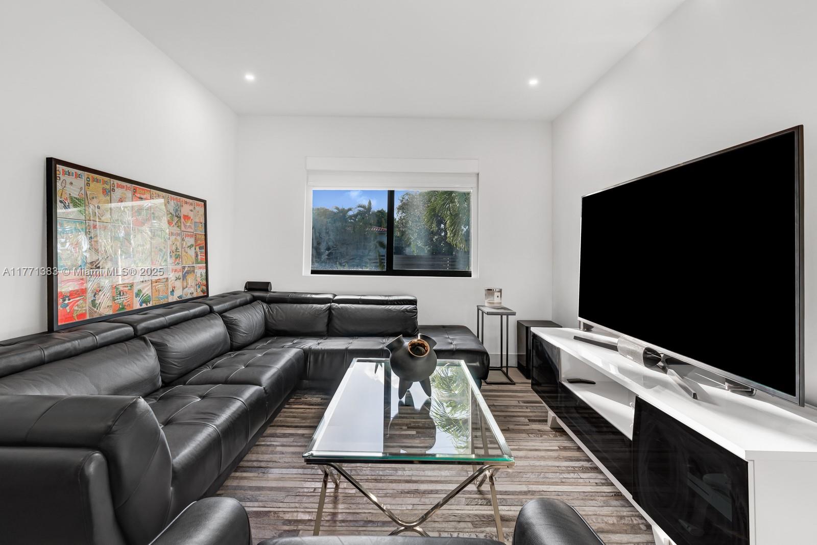 BISCAYNE POINT - Residential