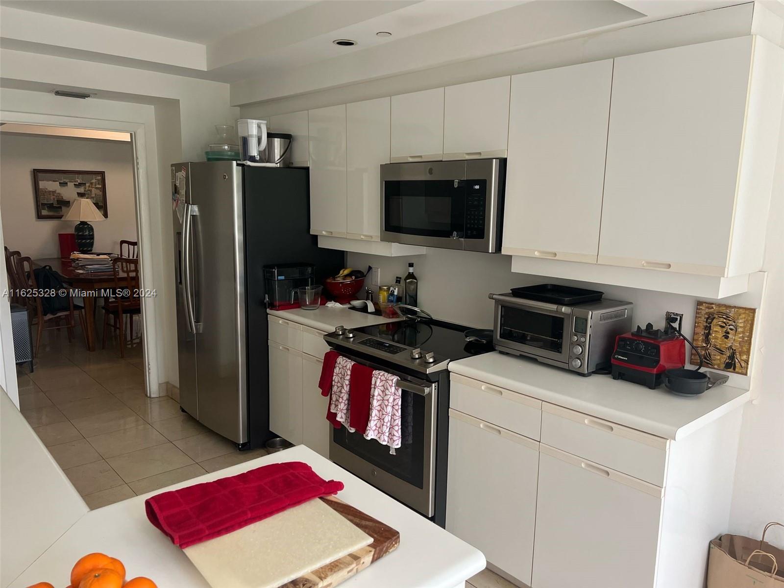 2000 ISL BLVD WILLIAMS IS - Residential