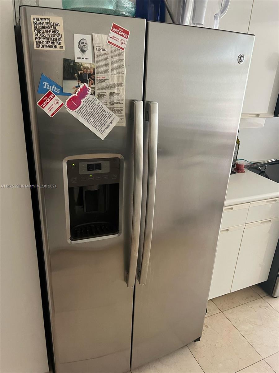 2000 ISL BLVD WILLIAMS IS - Residential