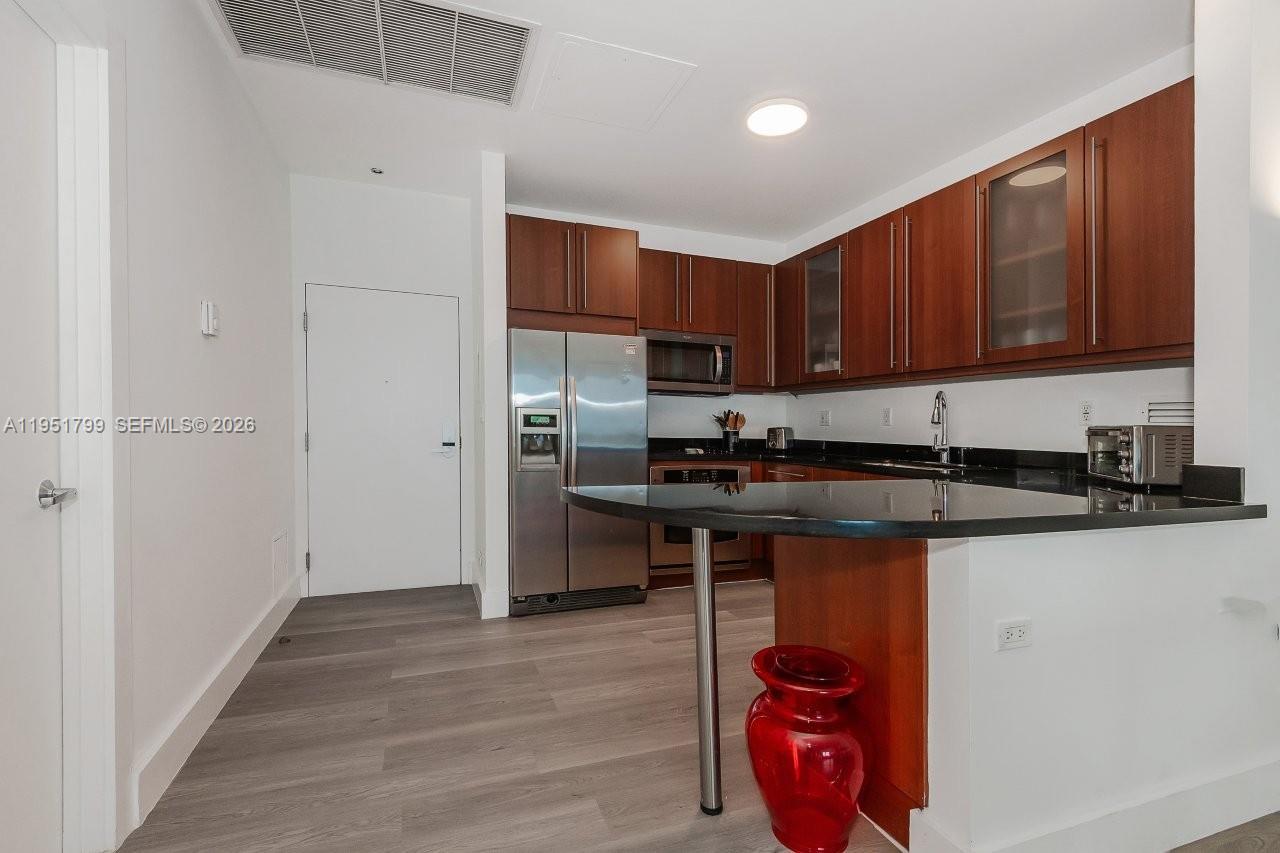 2301 Collins Ave 1636