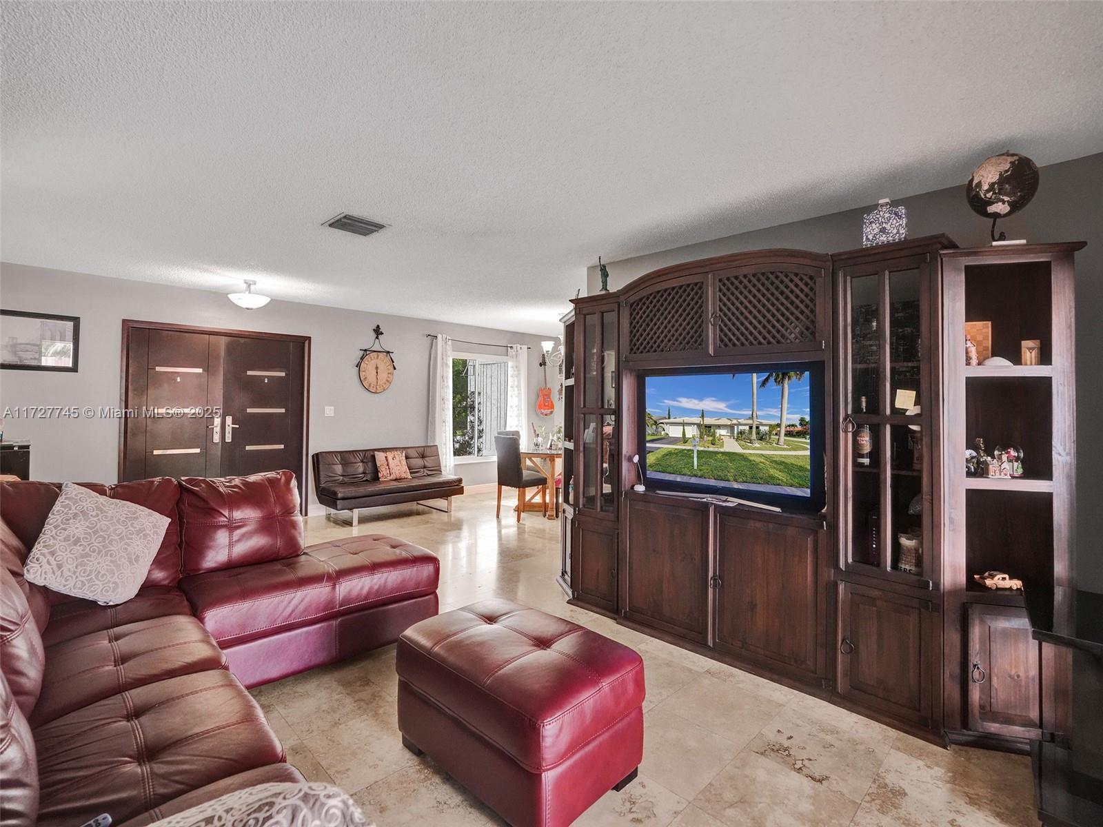 BONAVENTURE LAKES - Residential