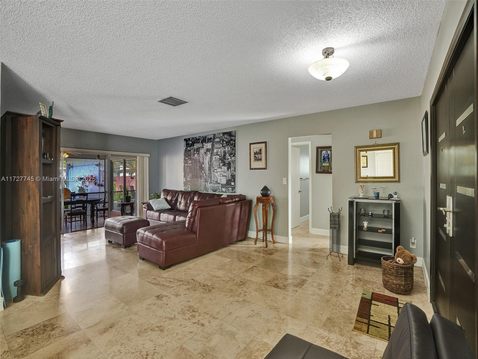BONAVENTURE LAKES - Residential