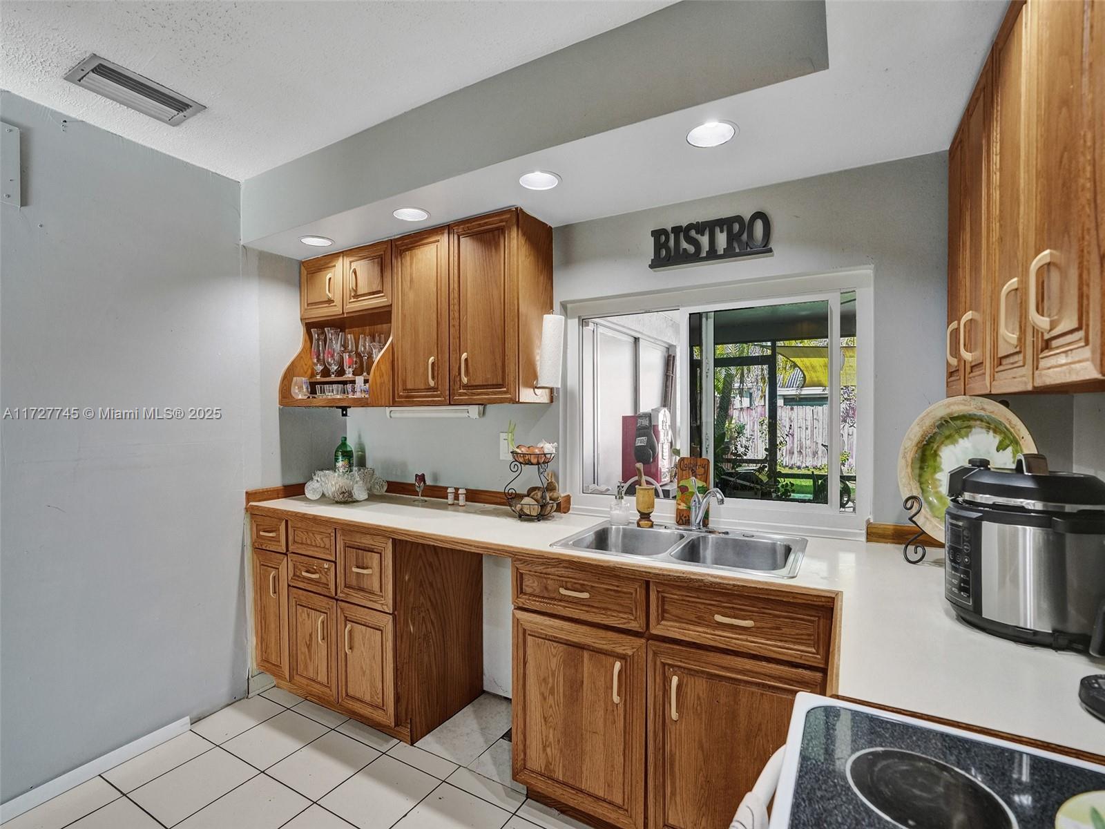 BONAVENTURE LAKES - Residential