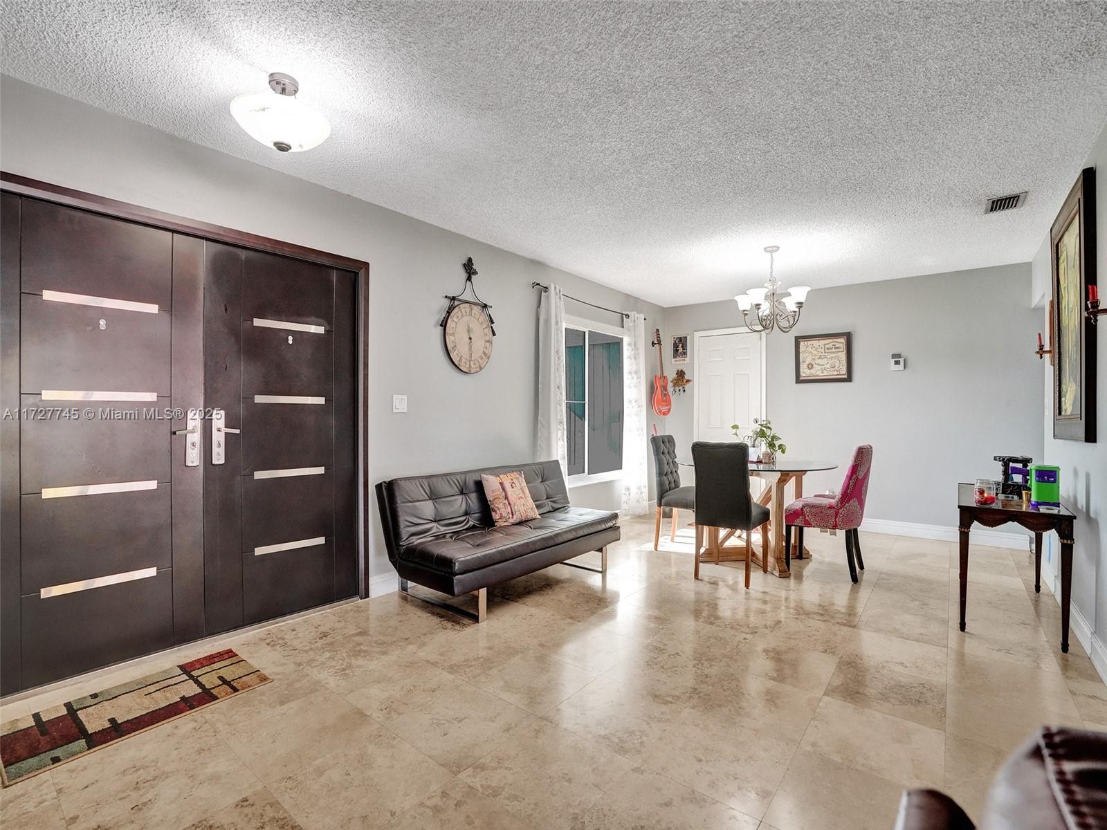 BONAVENTURE LAKES - Residential