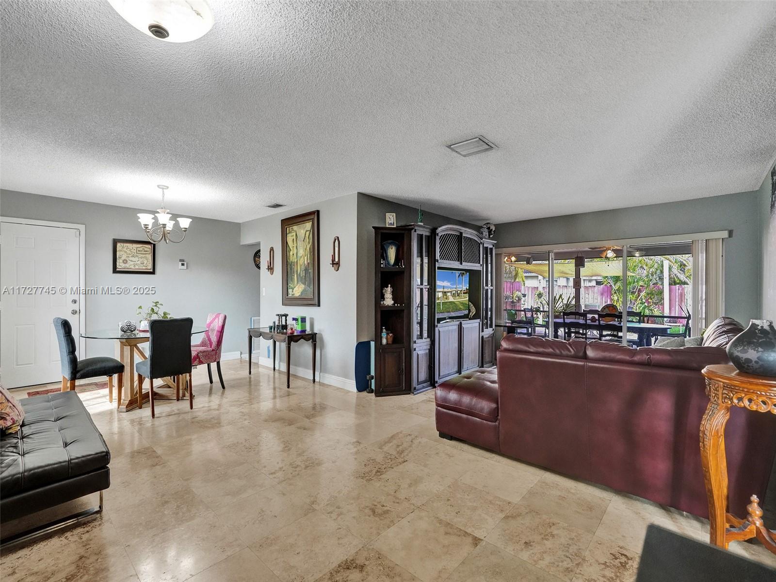 BONAVENTURE LAKES - Residential
