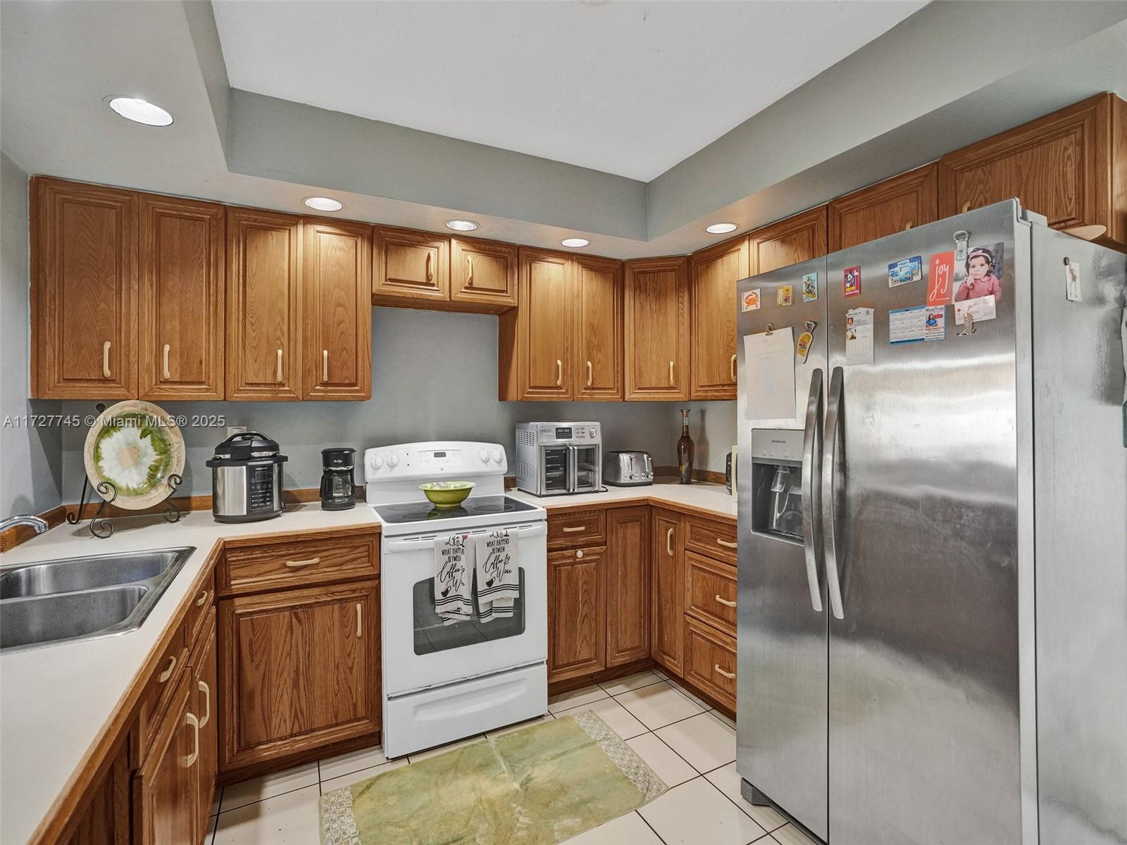 BONAVENTURE LAKES - Residential