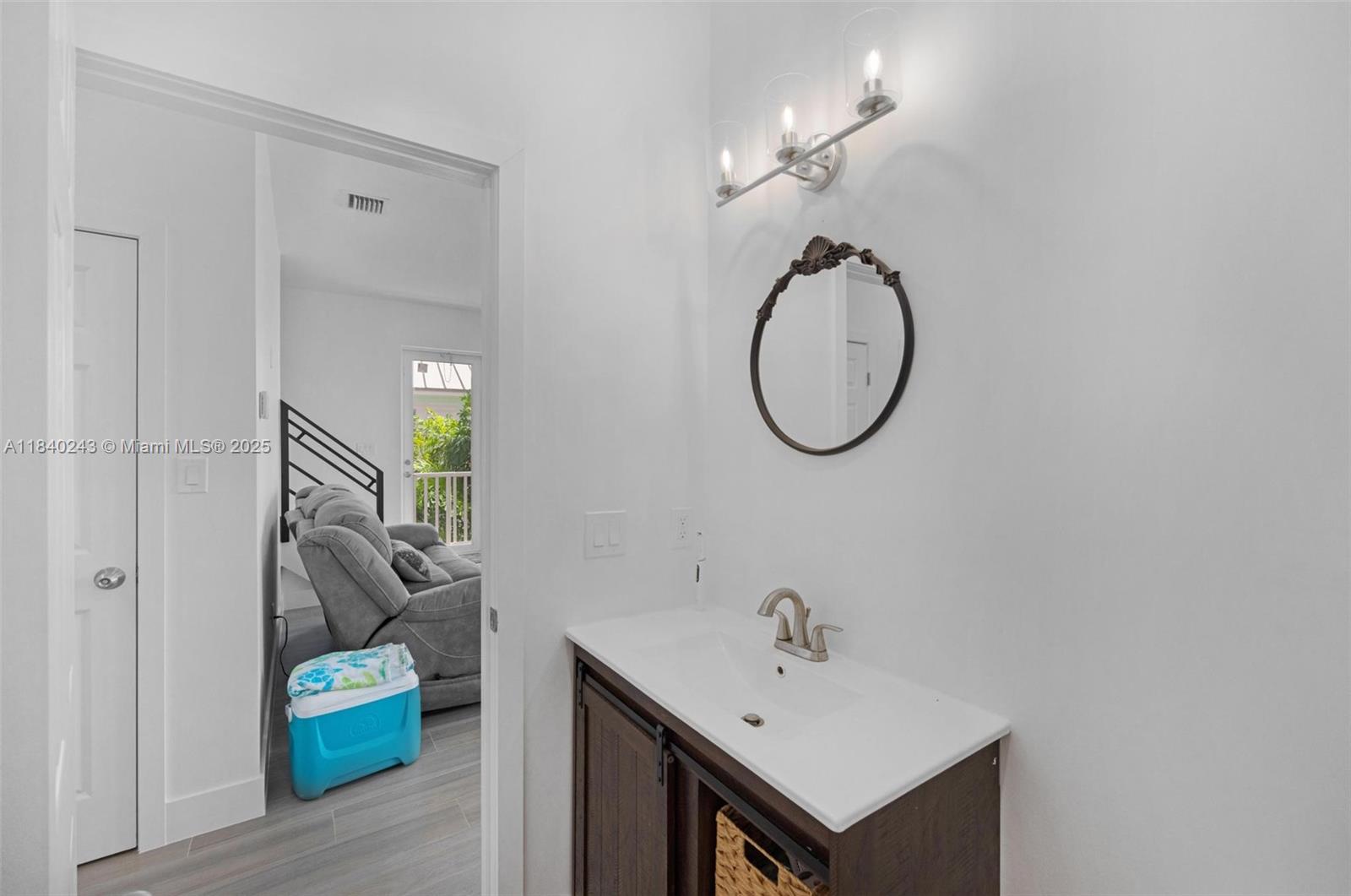 CUTTHROAT HARBOR ESTS - Residential