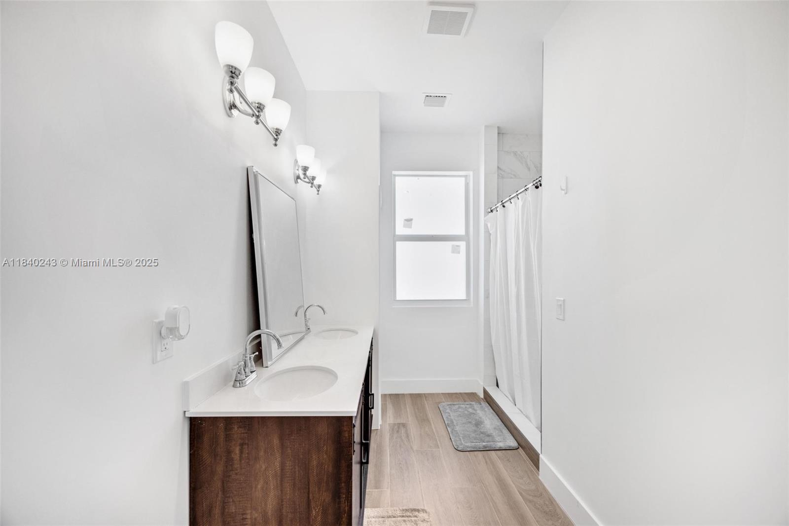 CUTTHROAT HARBOR ESTS - Residential