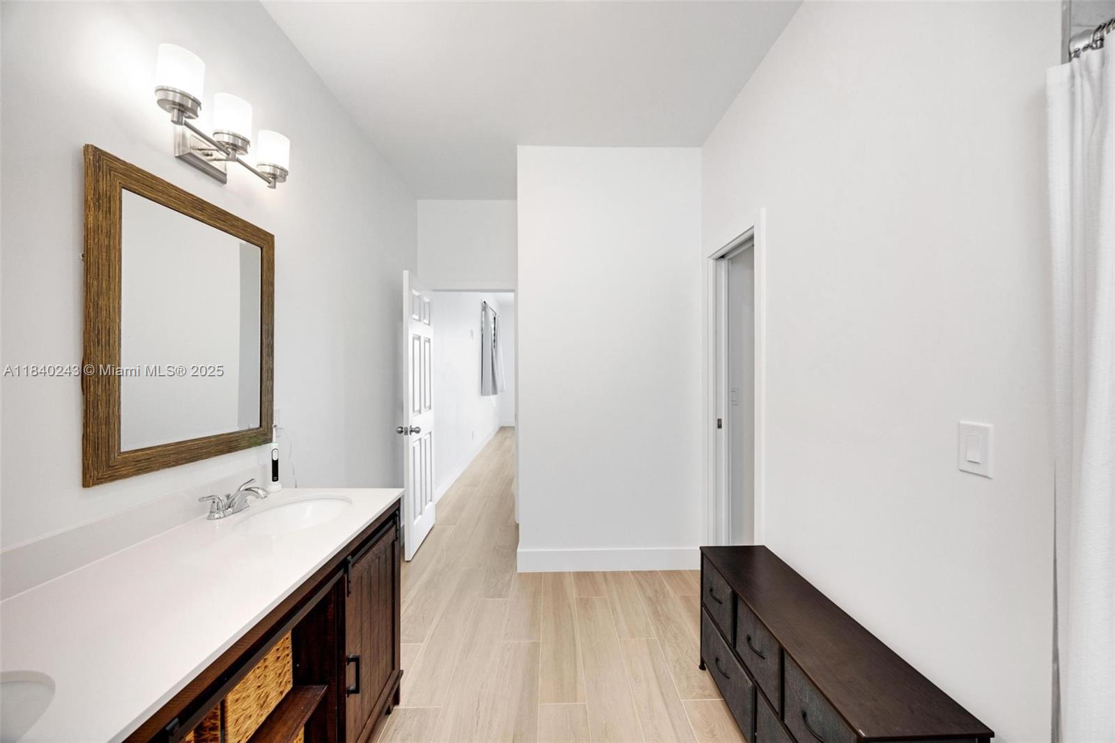 CUTTHROAT HARBOR ESTS - Residential