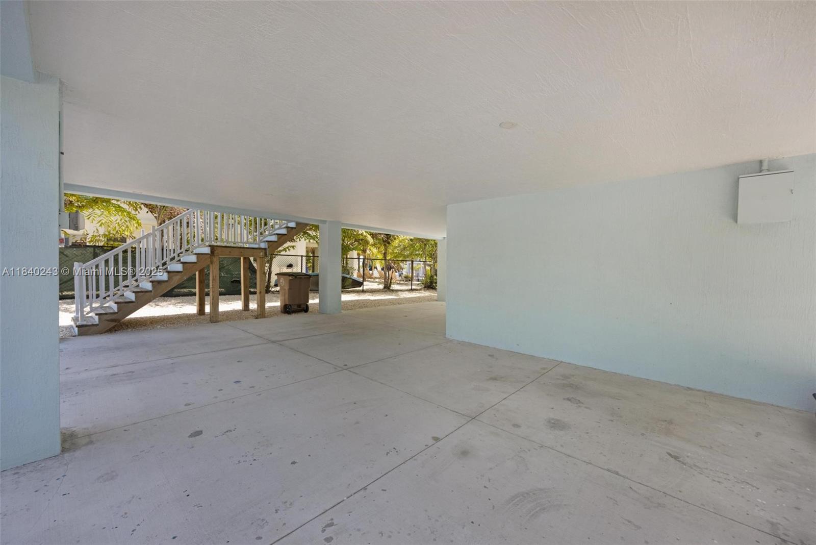 CUTTHROAT HARBOR ESTS - Residential