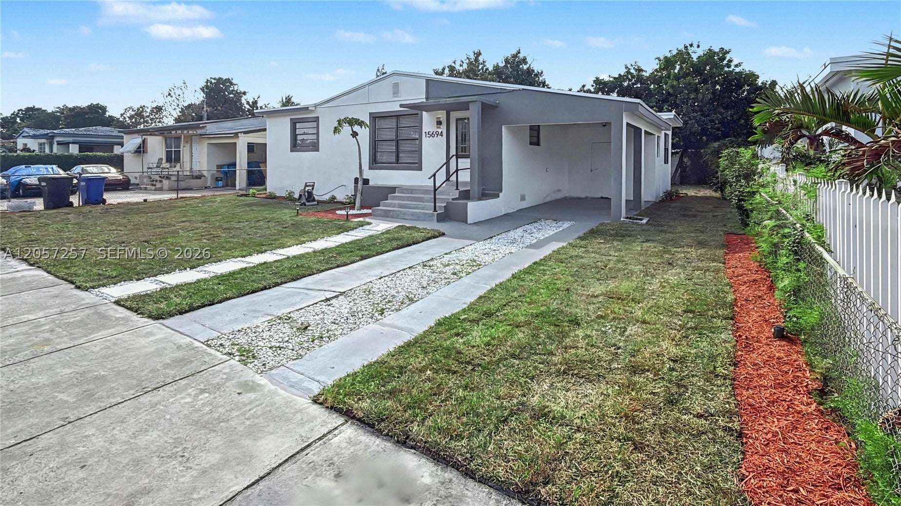15694 NE 10th Ct