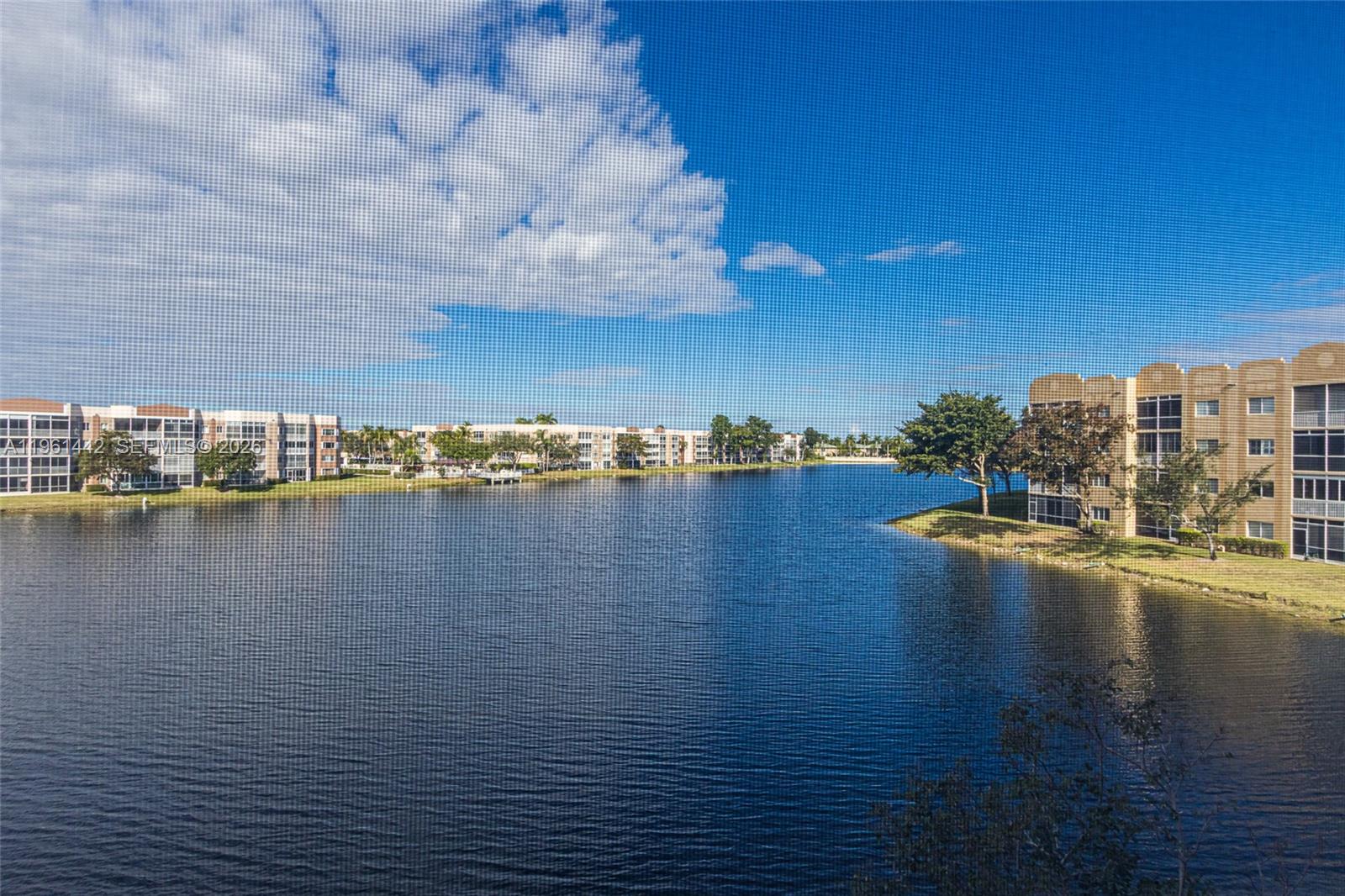 SOUTHAMPTON CONDOMINIUM F - Residential