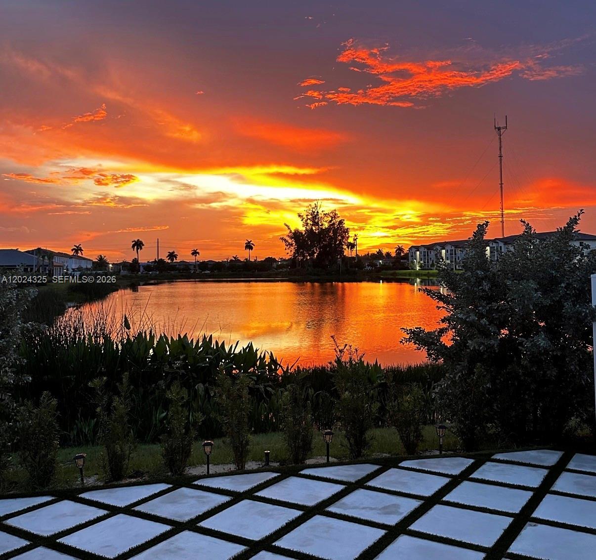 VISTA LAGO - Residential Lease