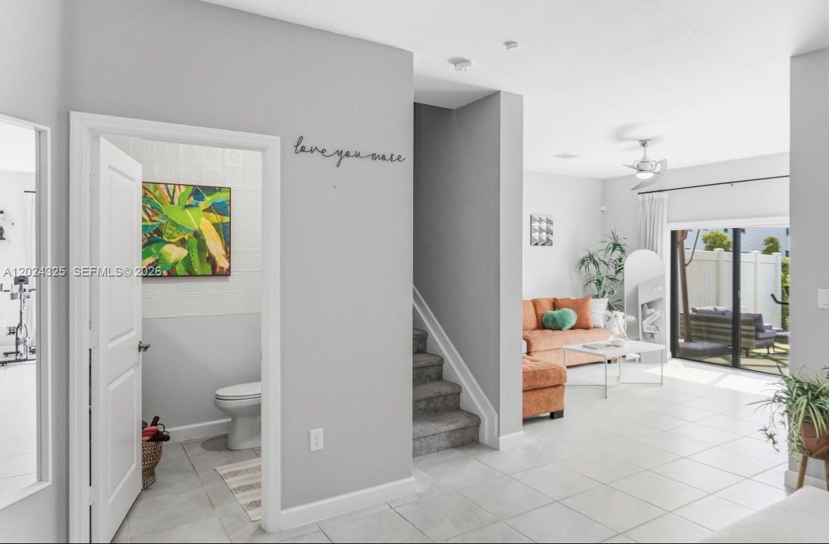 VISTA LAGO - Residential Lease