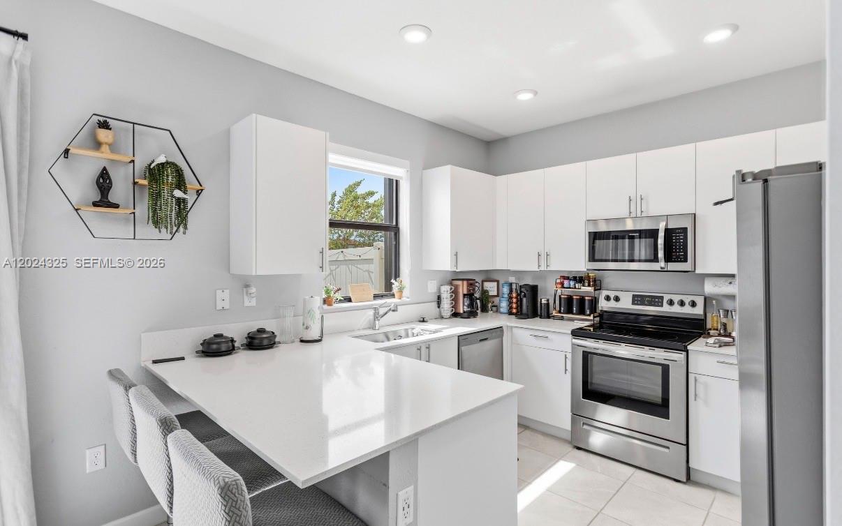 VISTA LAGO - Residential Lease