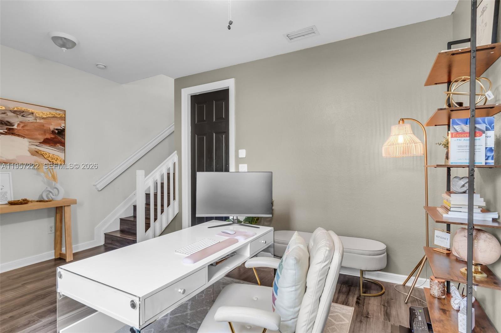 CITYSIDE CONDO - Residential